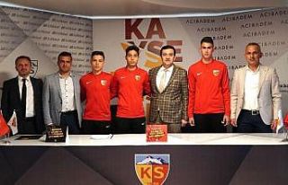 Kayserispor 3 futbolcu ile sözleşme yaptı