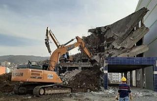 Kdz. Ereğli metruk binalardan temizleniyor