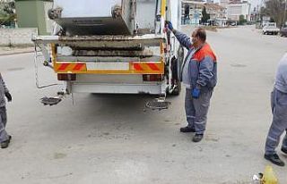 Kemer’de çöp temizliği