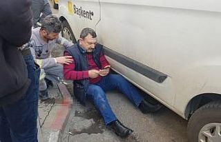 Kendisine çarpan sürücüye sitem edip, şikayetçi...