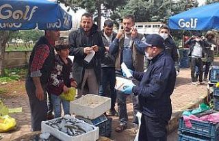 Kilis’te pazar esnafına maske dağıtıldı