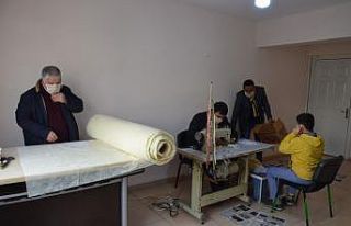 Kırıkhan’da günde 2 bin maske üretiliyor