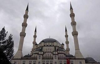 Kırıkkale’deki camilerden ’lütfen evde namaz...