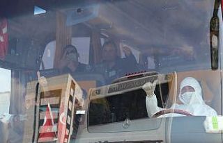 KKTC’den getirilen 143 kişi, İskenderun KYK yurtlarında...