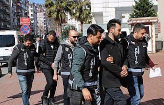 Kocaeli’de 480 şişe kaçak alkol ele geçirildi:...