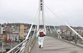 Kocaeli’de üstgeçitler düzenli olarak dezenfekte...