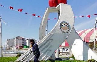 Körfez’de park ve bahçelere bahar bakımı yapılıyor