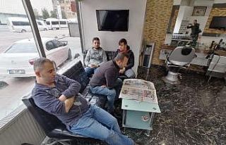 Korona virüs nedeniyle berberler boş kaldı