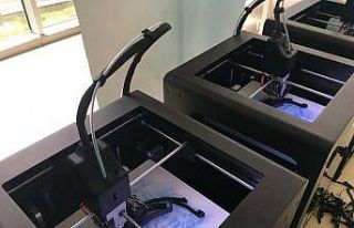 Korona virüse karşı 3D yazıcı ile siperli maske...
