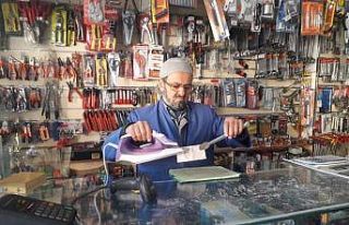 Koronaya karşı parayı ütüleyen adam konuştu