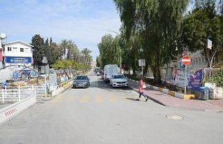 Kuşadası’nda tek yön uygulaması başladı