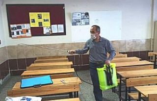 Kütahya’da 114 okuldaki bin 173 derslikte dezenfeksiyon...