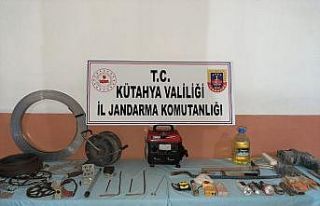 Kütahya’da izinsiz kazı yapan 7 şüpheli yakalandı