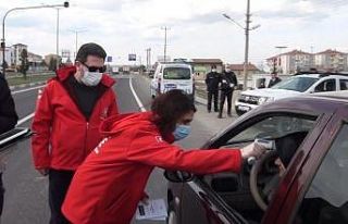 Kütahya’nın şehrin giriş ve çıkışları kontrol...