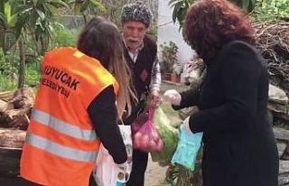 Kuyucak’ta sokağa çıkamayan vatandaşlara 24...