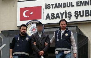 Kuyumcudan bileziği böyle çaldı, yakalanınca...