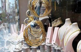 Kuyumcular 1 haftalık aranın ardından kepenklerini...