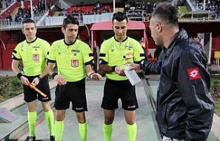 Maç öncesi korona virüse karşı önlem aldılar