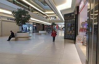 Mağazaların yüzde 90’ı kapandı, AVM’ler kapatmıyor