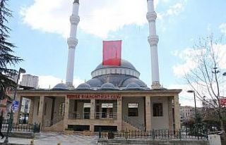 Malatya’da camilerde cuma namazı kılınmadı