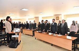 Maltepe Belediye Meclisi’nde şehitler için saygı...