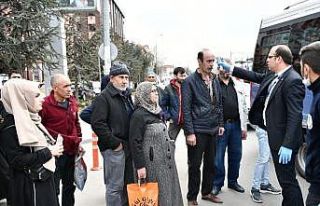 Mamak Belediyesi vatandaşların ateşini ölçüyor