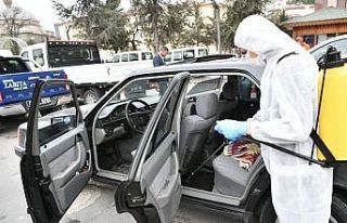Mamak’ta günde bin 700 araç dezenfekte ediliyor