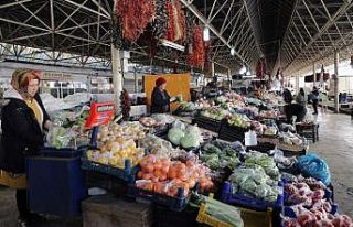 Menteşe halk pazarında poşetli dönem başladı