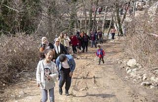 Mersin’de kadınlar doğa yürüyüşünde buluştu