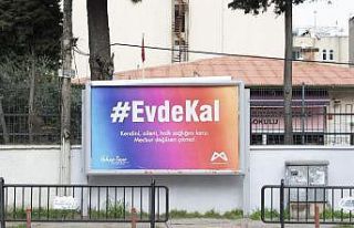 Mersin’de vatandaşlar korona virüse karşı bilgilendiriliyor
