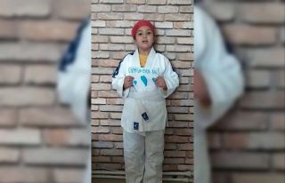 Minik judoculardan ’evde kal, spor yap Türkiye’...