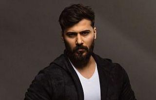 Model Rezan Sinjari’den ‘hayat evde güzel’...
