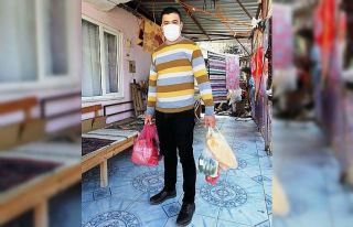 Muhtar mahallesindeki yaşlılar için gece-gündüz...