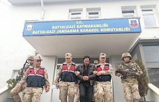 Muhtara, sosyal medyadan hakaret tutuklanması