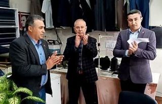 Muhtarlardan sağlık çalışanlarına alkışlı...