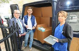 MÜSİAD İzmir’den 110 bin maske bağışı