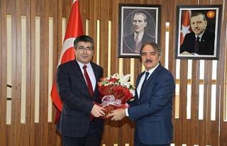 NEVÜ Rektörü Prof. Dr. Semih Aktekin göreve başladı
