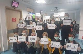 Niğde‘de hastane çalışanlarından ‘Evde Kal’...