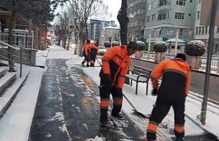 Niğde’de kar yağışı etkili oluyor