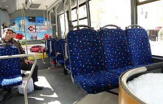 Niğde’de market ve Halk Otobüsleri yoğunluk yaşamıyor