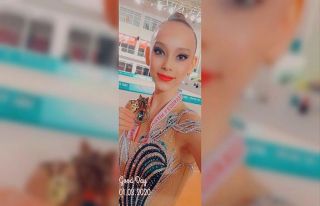 Nilgün Sarıoğlu cimnastikte Türkiye Şampiyonu