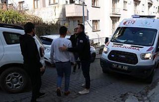 Öğrencilerin kaldığı apartmanda yangın paniği