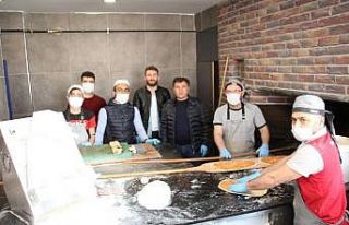 Oltulu işadamı Demir’den sağlık çalışanlarına...