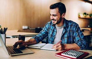 Online eğitim pazarı üniversitelerin desteğiyle...