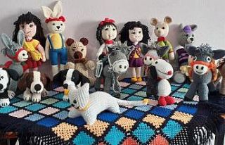 Osmancıklı kadınlar oyuncak örüyor