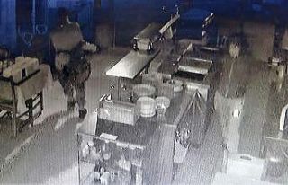 (ÖZEL) Antalya’da esnafı önce korona virüs,...