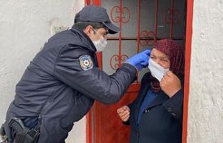 (Özel) Bankadan para çekmek isteyen 77 yaşındaki...