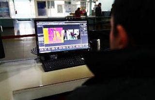 (Özel) Belediye binası girişinde termal kameralı...