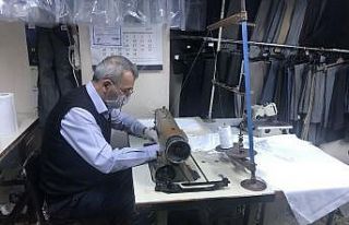 (Özel) Gönüllü ustalar ’maske’ dikiyor