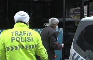 (Özel) İstanbul’da yaşlı adamın otobüs şoförleriyle...